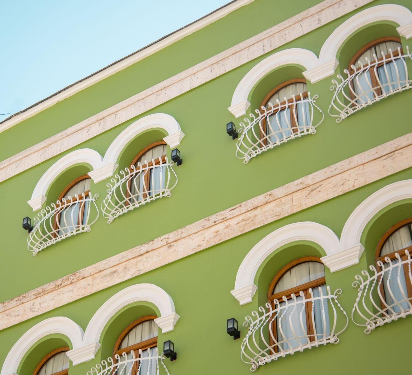 Riviera Hotel-City Center Vlora Kültér fotó