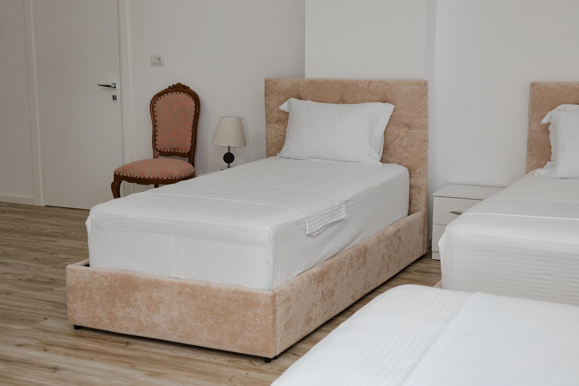 Riviera Hotel-City Center Vlora Kültér fotó