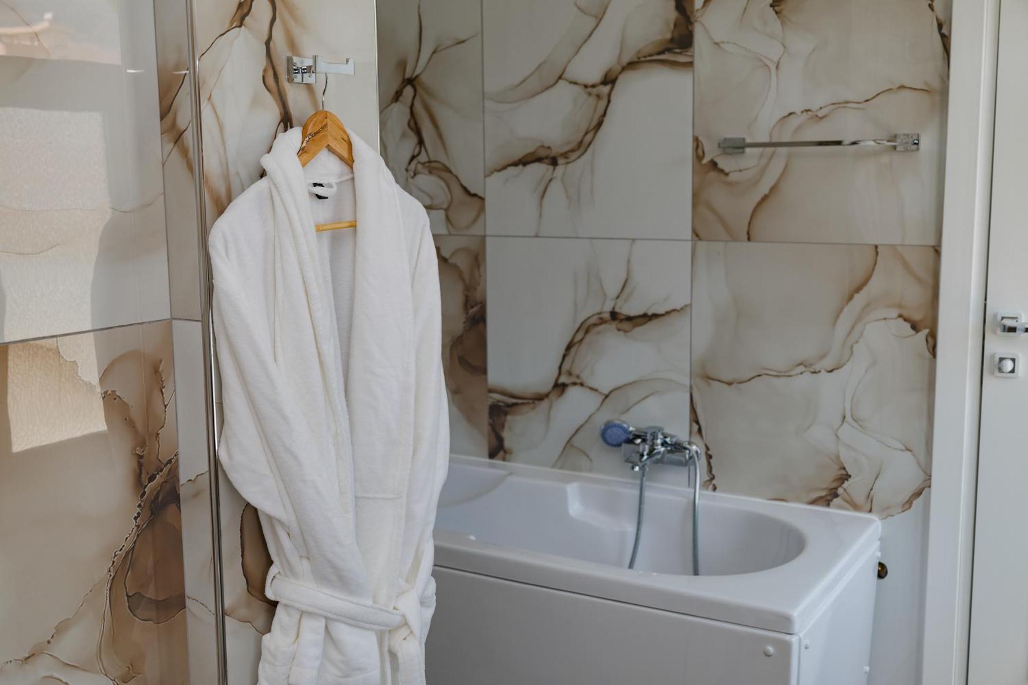Riviera Hotel-City Center Vlora Kültér fotó